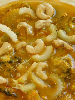 நலம் தரும் செலரி சூப் (nalam tharum cleary soup in tamil) செய்முறை முக்கிய புகைப்படம்