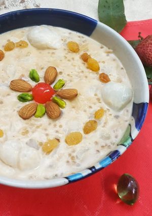 লিচু আর সাগুর পায়েশ(Lychee and sago /tapioca pudding) রেসিপির প্রধান ছবি
