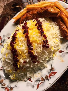 عکسی از دستور زرشک پلو با مرغ🍚🍗