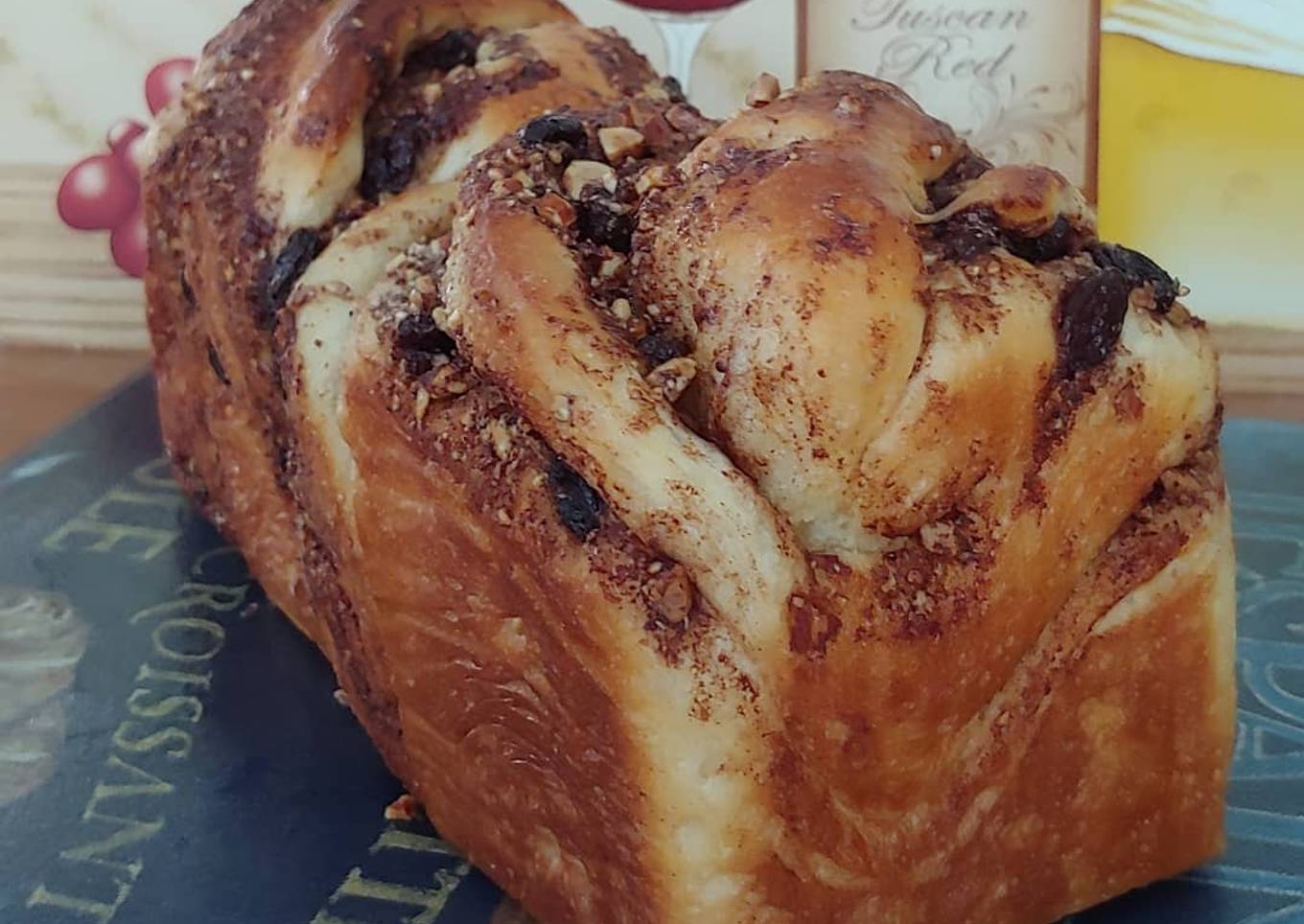 Cinnamon Almond Raisin Babka
