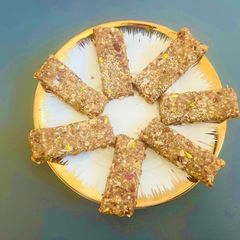 A picture of Sugar-Free Nutty Oats Bars 😋Protein Bars😋.