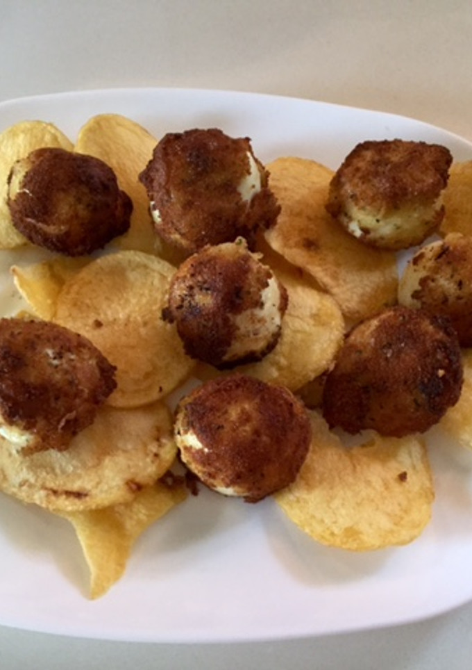 Una foto de Huevos con bechamel fritos