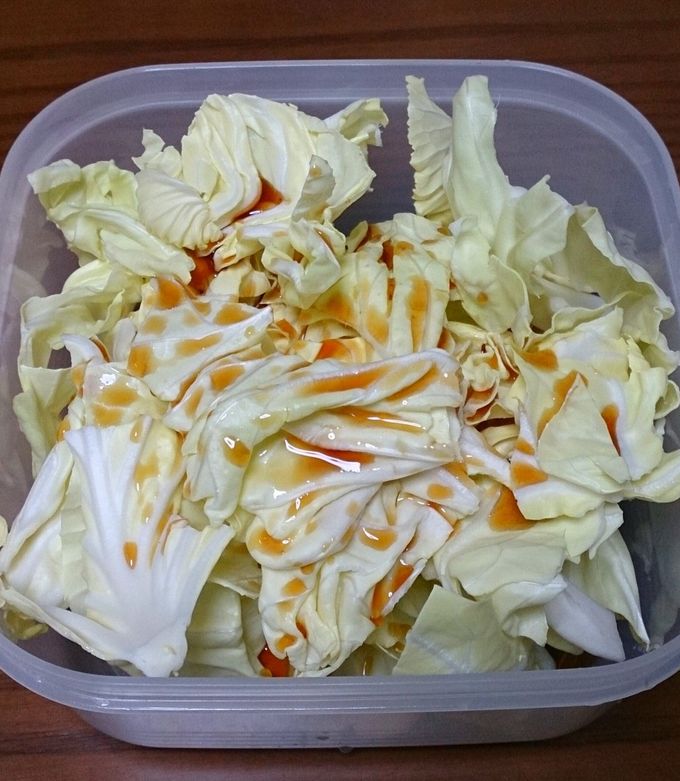A picture of Hakata-Style Cabbage Sauce from a Yakitori Restaurant.