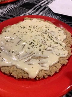 Una foto de Pizza de avena a la sartén