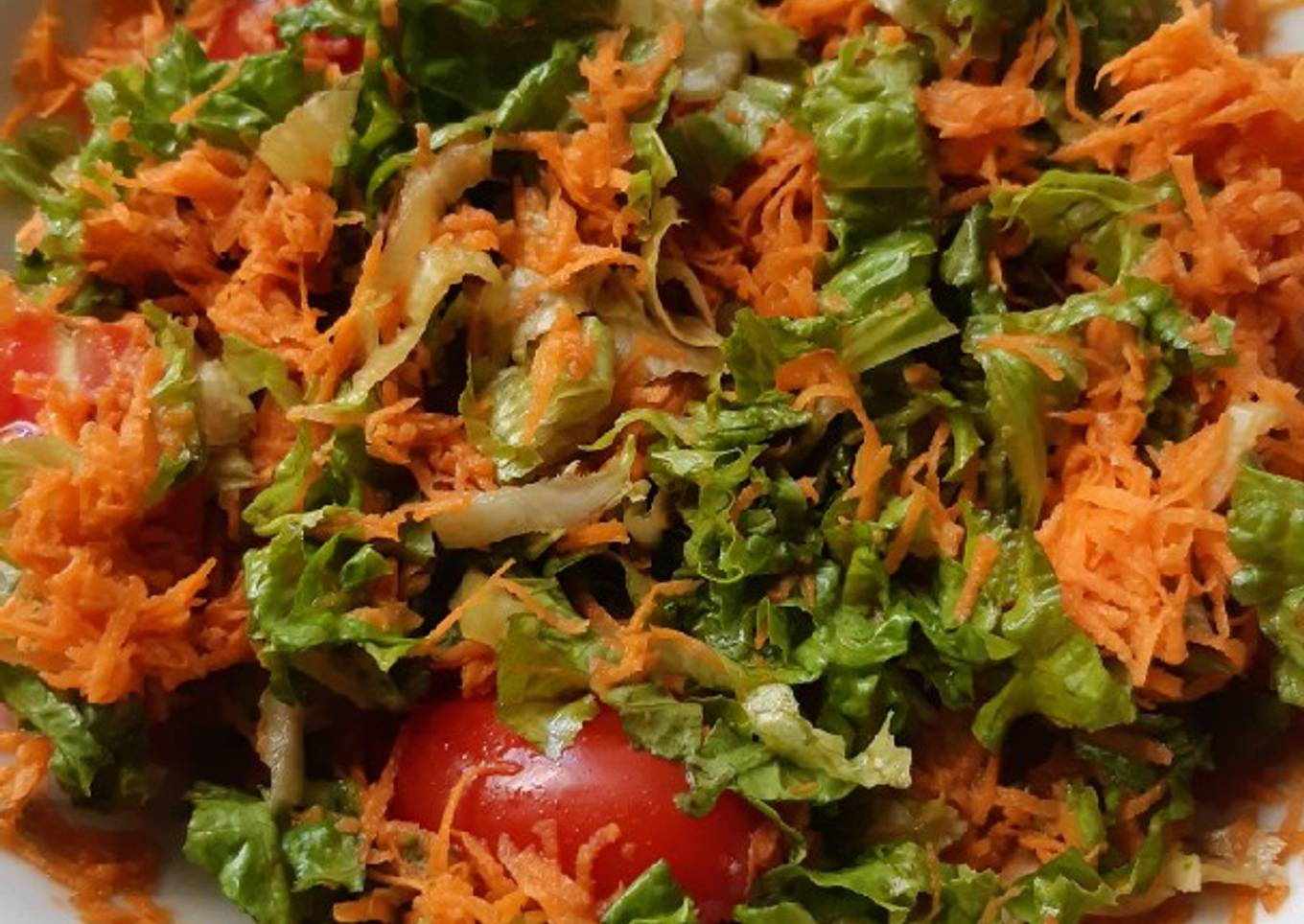 Ensalada para la mesa de año nuevo
