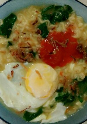 Foto resep Kreasi Mie Rebus Kari Ayam Kuah Santan
