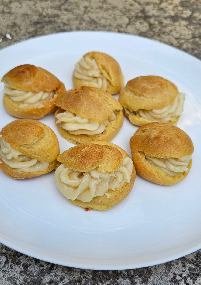 Una foto de Profiteroles (Cremitas o pasta Choux)