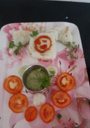 સેન્ડવીચ (Sandwich Recipe in Gujarati) રેસીપી મુખ્ય ફોટો