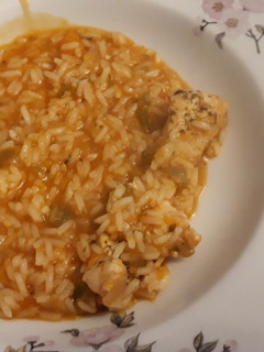 Una foto de Guiso de arroz con pollo