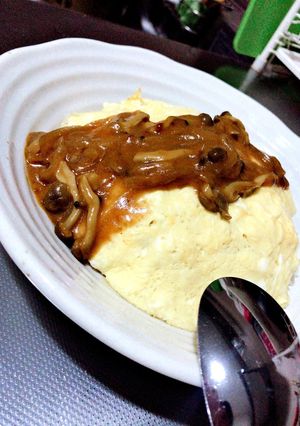 A picture of Fluffy One-Egg Butter Rice Omurice.