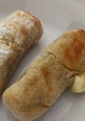 Una foto de Tequeños de plátano con queso sin gluten