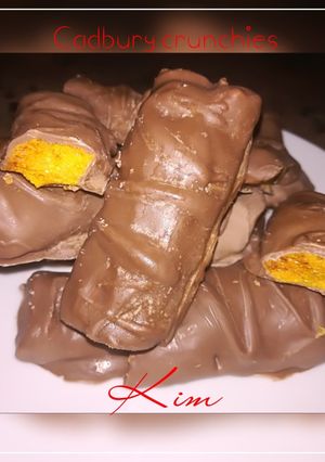 A picture of Homemade Crunchie Bars.
