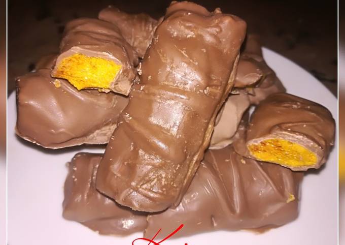 How to Prepare Thomas Keller Homemade Crunchie Bars