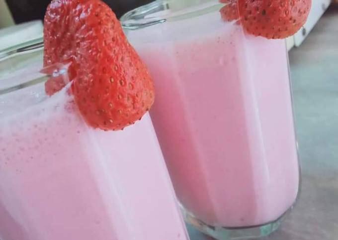 Strawberry 🍓 shake