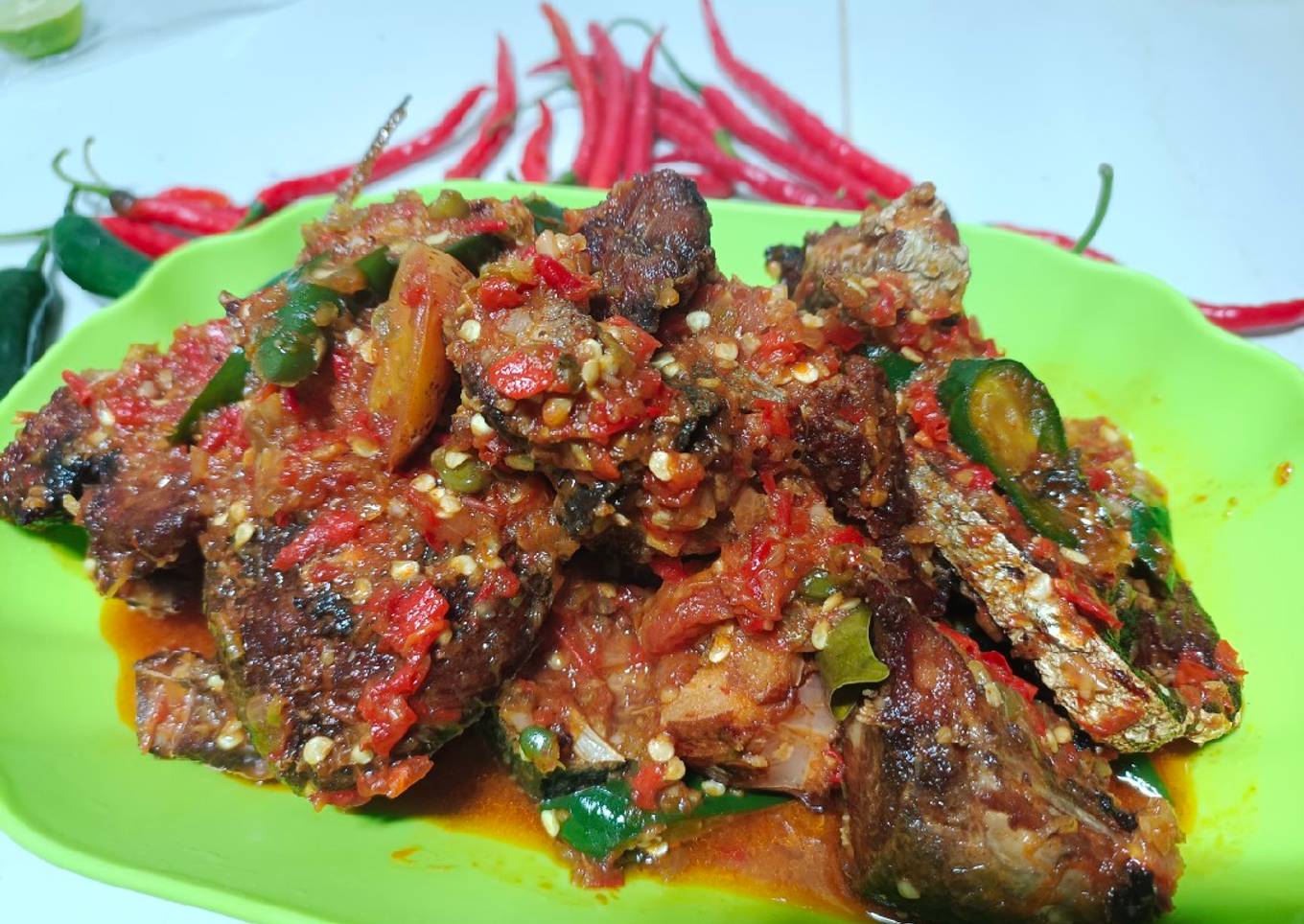 Ikan tongkol bumbu sambal