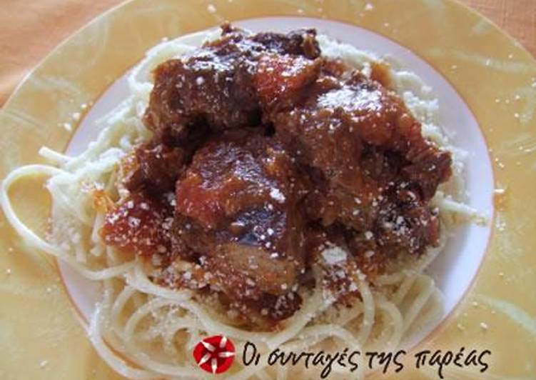 Recipe of Homemade Veal with tomato sauce