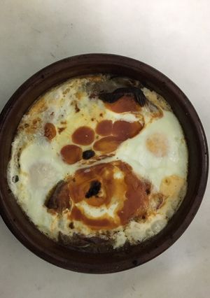 Una foto de Cabeza de lomo a los huevos al plato