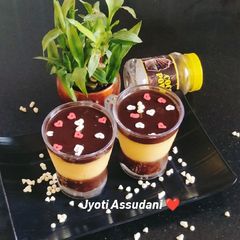 A picture of Chocolate custard pudding/chocolate biscuit pudding 🍮🍮.