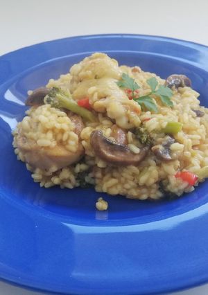 Foto principal de Arroz al curry con pollo y verduras