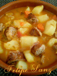 Una foto de Patatas guisadas con chorizo criollo