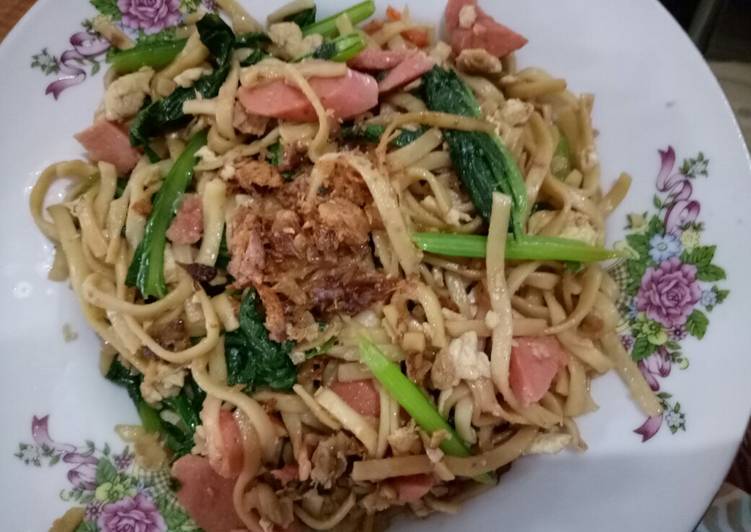 Mie Urai Goreng Spesial