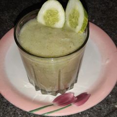 A picture of Cucumber & apple smoothie with coconut cream.