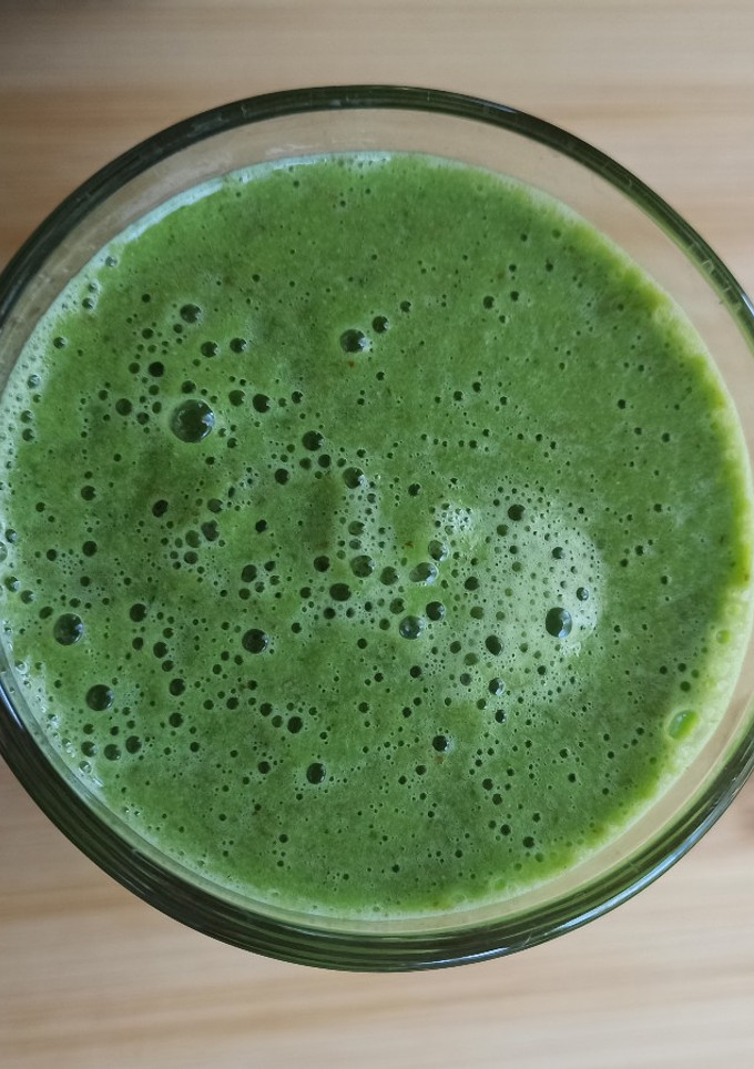 Una foto de Smoothie: manzana - almendras - espinacas