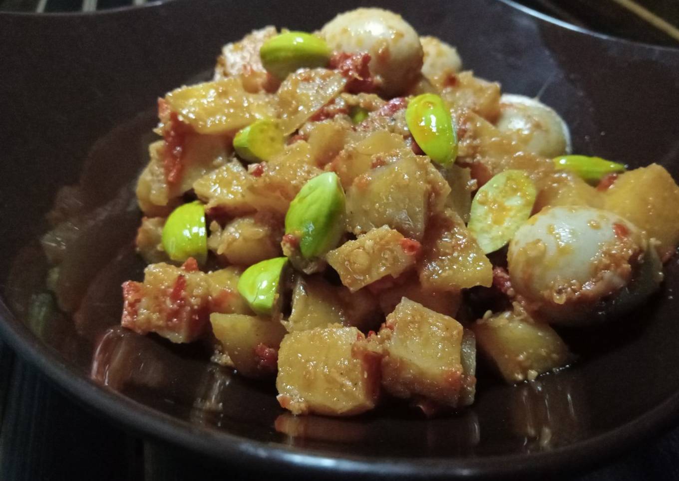 34. Sambal Goreng Kentang Pete Telur Puyuh