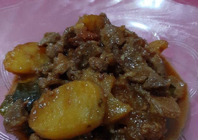 Semur Daging kentang