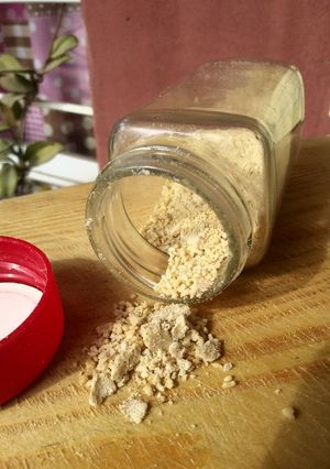 Una foto de Queso parmesano vegano