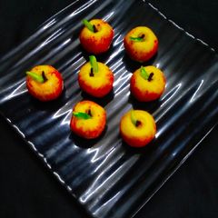 A picture of Sweet Apple.