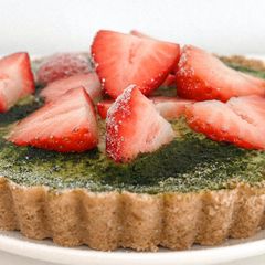 No-Bake Strawberry Green Tea Tart A picture of No-Bake Strawberry Green Tea Tart.
