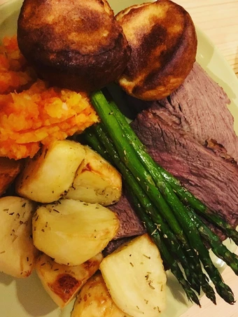 Recipe Sunday Roast (Beef) with all the trimmings the So Delicious Makes you drool