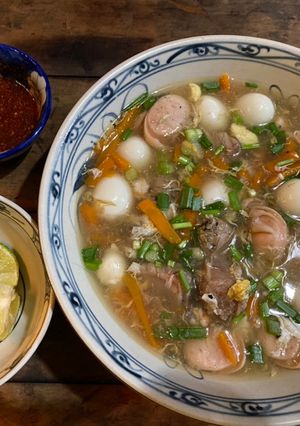 Hình của món Súp sườn bột bán trời mưa 😂.