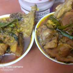 হরিয়ালী চিকেন (Hariyali Chicken recipe in bengali)-レシピのメイン写真