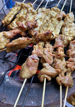 থাই চিকেন স্যাটে (Thai Chicken Satay Recipes In Bengali) রেসিপির প্রধান ছবি
