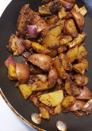 A picture of Spicy breakfast potatoes.
