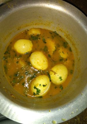 A picture of Egg curry stew.
