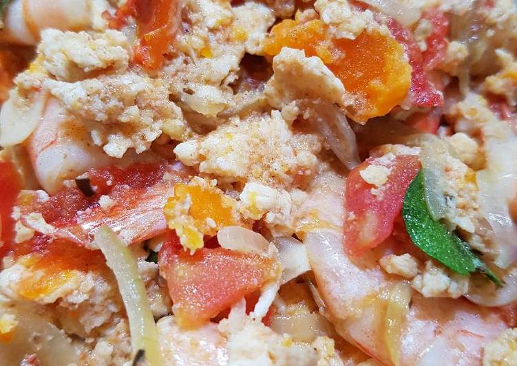 Resep Udang Saus  Tomat Telur  Asin  oleh Rosse Phan Cookpad