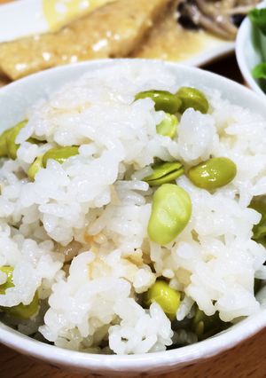 A picture of Easy Edamame Rice with Shirodashi.
