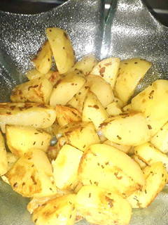 Una foto de Papas salteadas 🥔