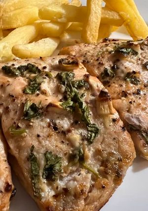 A picture of Honey lemon garlic salmon.