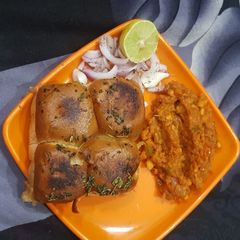 A picture of Pav bhaji.