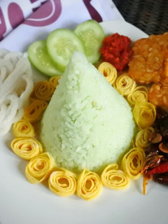 Foto resep Nasi uduk pandan (rice cooker)