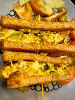 Una foto de Zarangollo Sándwich