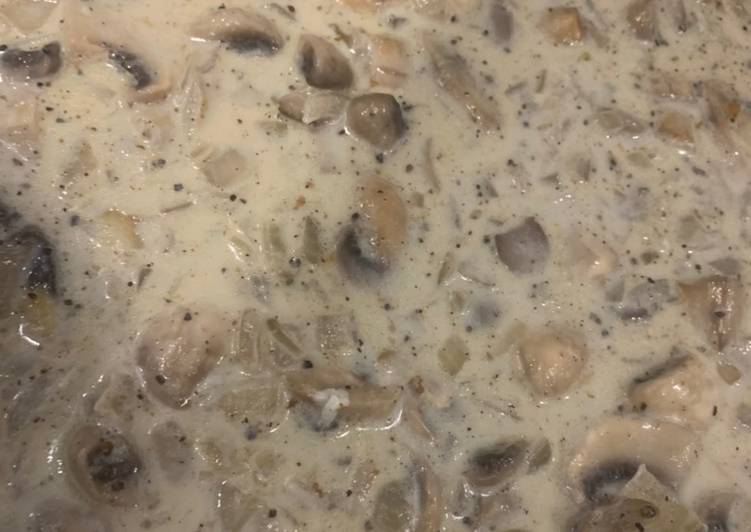 Steps to Make Appetizing Mushroom Sauce