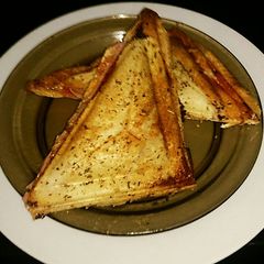 A picture of Tex's Chicken, Cheese, and Red Onion Toastie, Jaffle, Sanga.