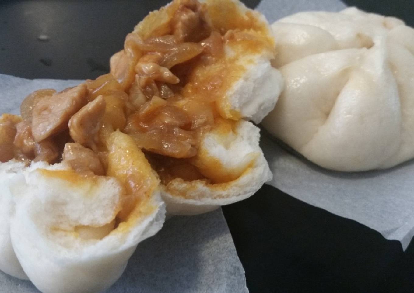 Bakpao isi ayam pedas lembut dan enak