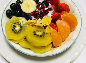 Una foto de Ensalada frutales variados!!