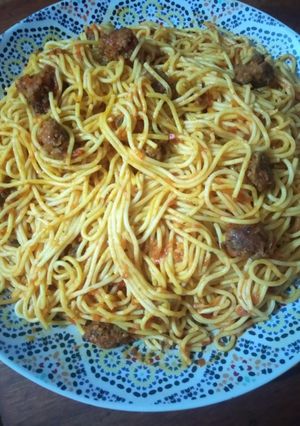 صورة لوصفة سباكيتي بالطماطم والكفتة